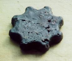 固そうな外観_230x195