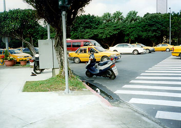 �p�g���[�����`��